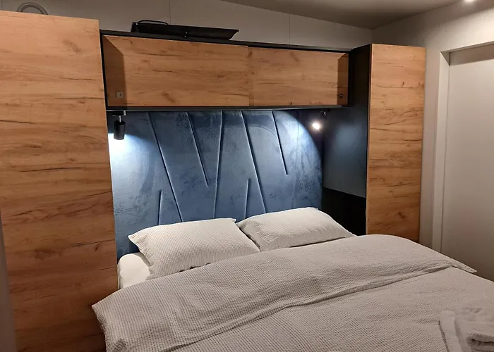펜션 De Luxe Mobilna Kuca Kijani, 44m2 *