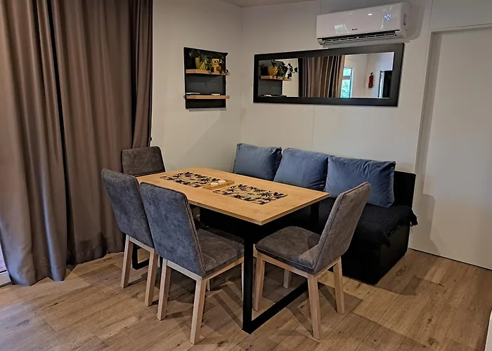 Дом отдыха De Luxe Mobilna Kuca Kijani, 44m2 Грачац