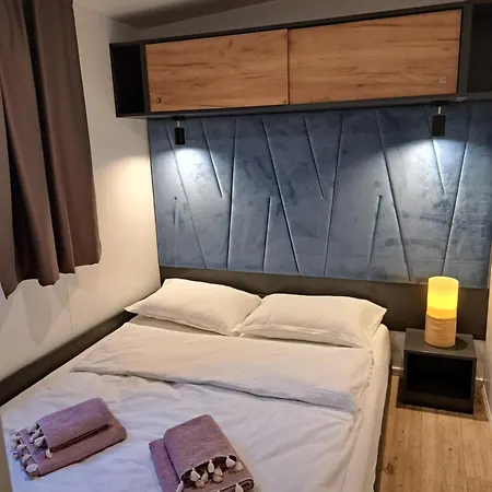 De Luxe Mobilna Kuca Kijani, 44m2 * Gracac (Zadar)