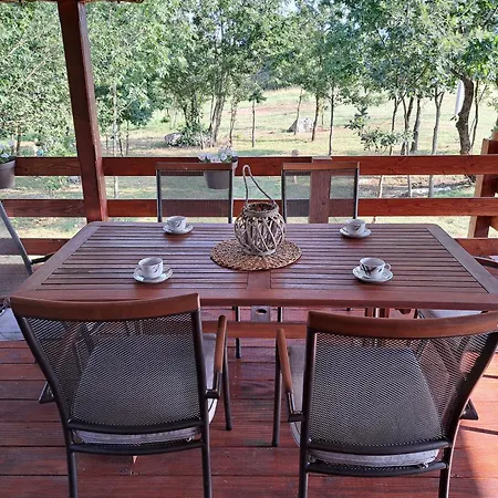 펜션 De Luxe Mobilna Kuca Kijani, 44m2 Gračac