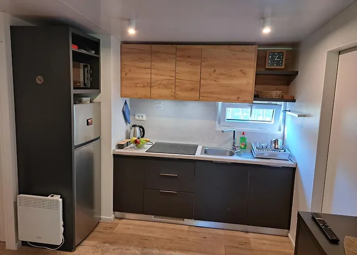 De Luxe Mobilna Kuca Kijani, 44m2 *
